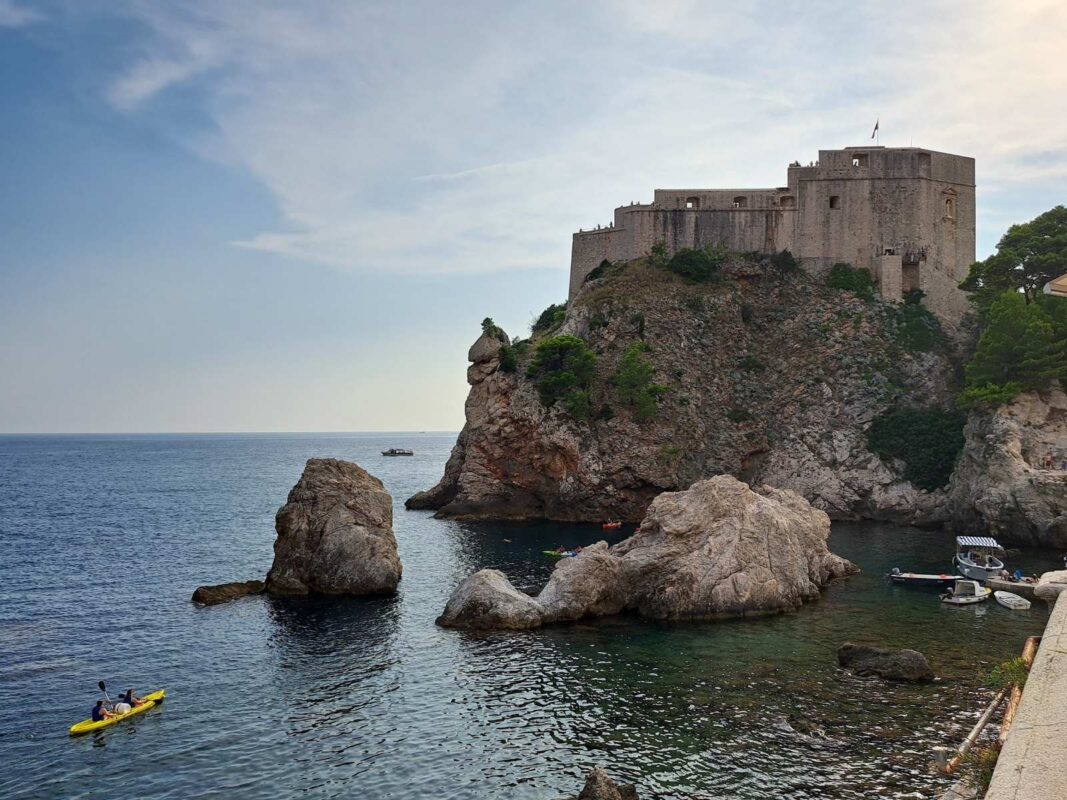 katamaran antonija budva dubrovnik