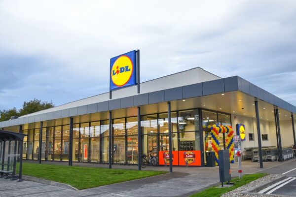 Lidl ne zaboravlja vlasnike električnih vozila