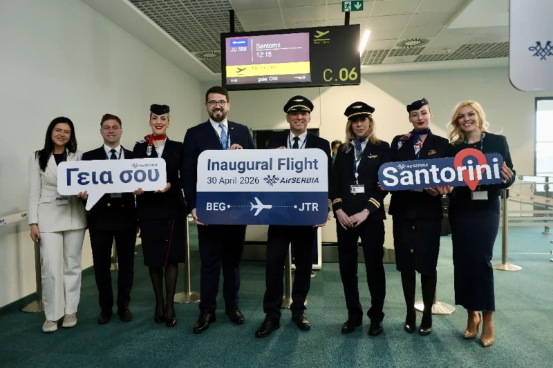 Prvi let do Santorinija