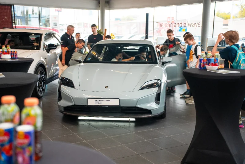 Porsche Srbija podstiče razvoj novih stručnjaka kroz obrazovanje i praksu