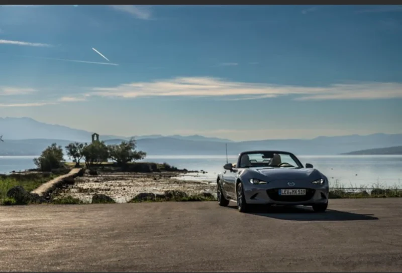 Nova “mazda MX-5”