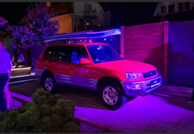 Ni svećicu nije zamenio 27 godina