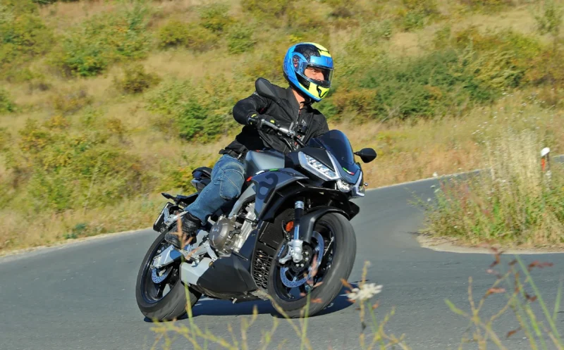 Moto Supertest 4. deo Aprilia Tuono 660 