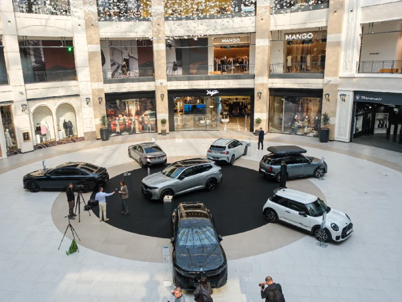 Otvorena Galerija automobila